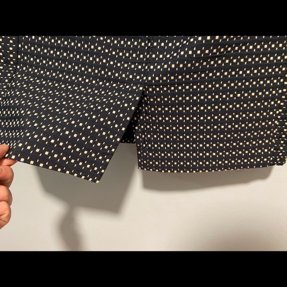 Tommy Hilfiger Navy Skirt. - Picture 4 of 5